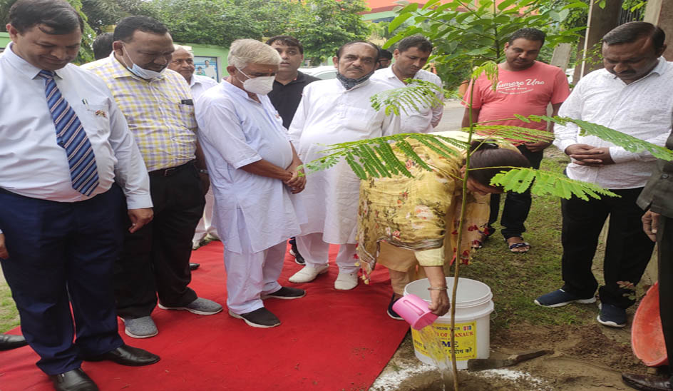 MLA Nirmal Chaudhary planting saplings in the premises of Prayas International School.
