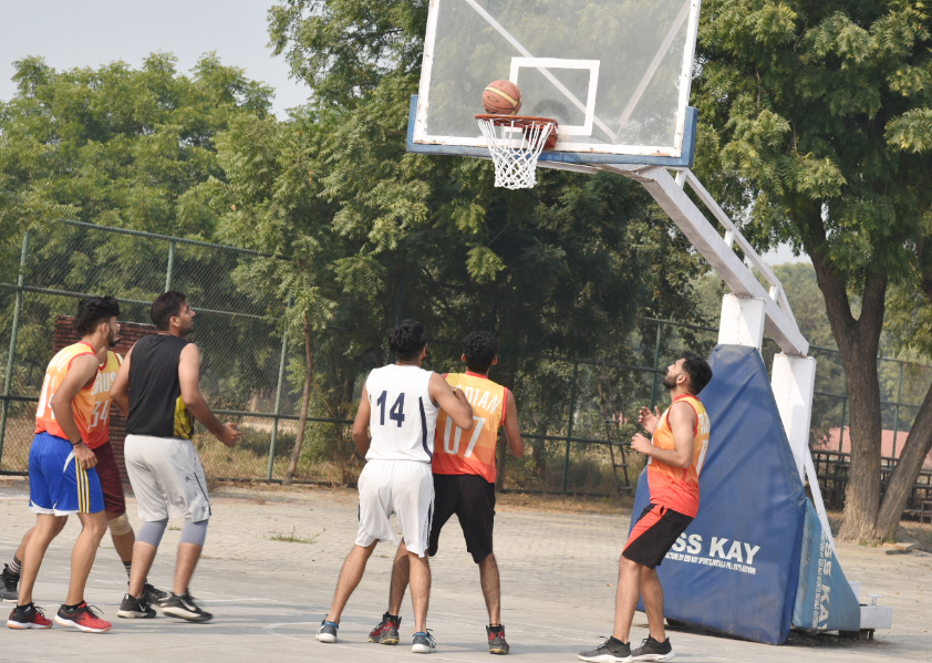 Sonipat: DCRUST team became the winner in Inter College Basketball
