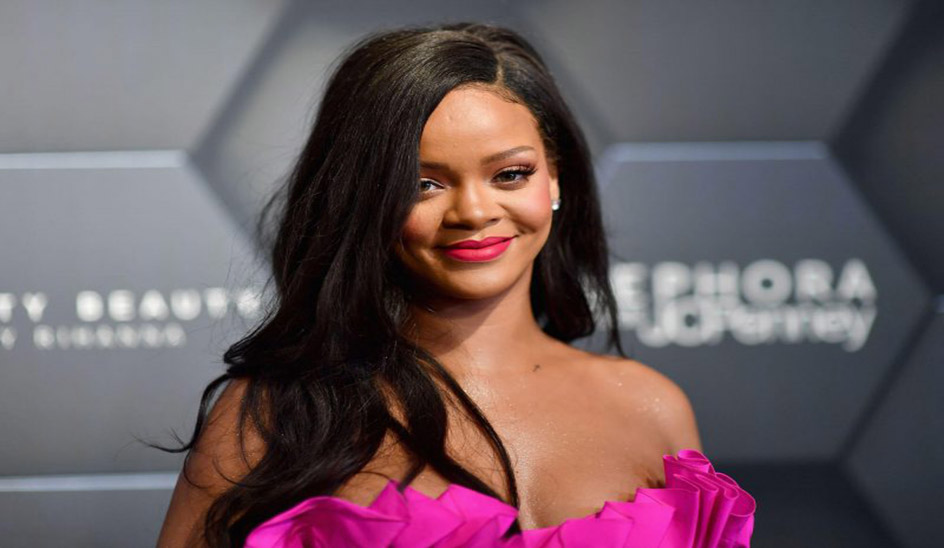 Hollywood: Pop singer Rihanna honored with 'National Hero of Barbados'
