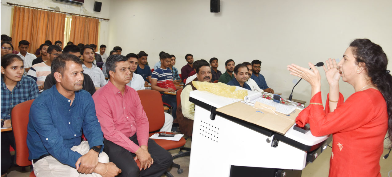 Sonipat: Entrepreneurship will make the country self-reliant: Vice Chancellor Prof. Anayat