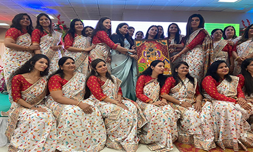 Mathura: National convention of Sindhi Mahila Mandal held for the first time, Sindhi women of Mathura participated in Surat