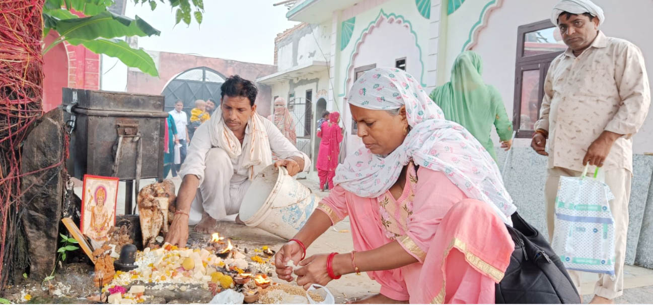 Kartik Purnima: Thousands immersed faith in a fair held at Satkumbha shrine