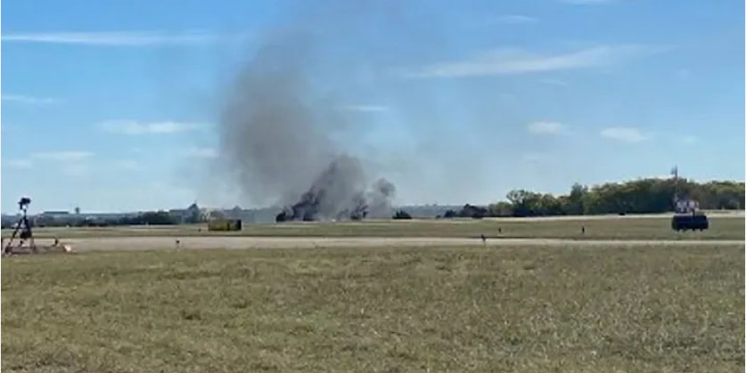 America: Two World War II military planes collide in the air during air show in Dallas, video surfaced