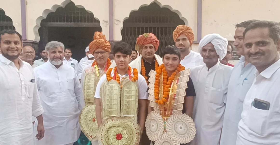 Steps to success: Two panchayats welcomed girl wrestler medal winners