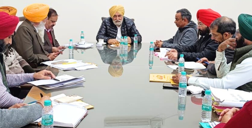 Punjab: PSPCL Director Administrator Jasbir Singh Sur holds meeting with officials of various Constituency Distribution Boards