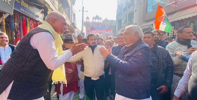 'Ghar-Ghar Congress, Har Ghar Congress' campaign started: Hooda reached homes and shops to interact with people, everyone welcomed him warmly.