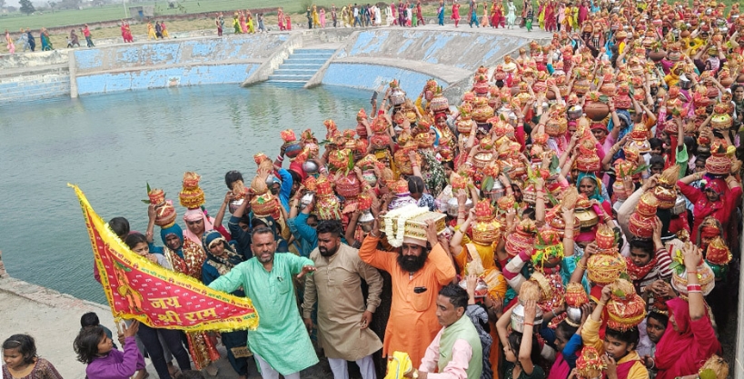 Satkumbha Utsav 2024: 621 women took out Kalash Yatra on the first day of 7-day Satkumbha Utsav; Siddhapeeth Tirtha Satkumbha Dham was filled with the slogan of Jai Shri Ram