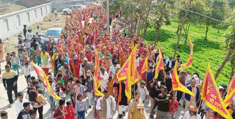 Satkumbha Utsav 2024: 621 women took out Kalash Yatra on the first day of 7-day Satkumbha Utsav; Siddhapeeth Tirtha Satkumbha Dham was filled with the slogan of Jai Shri Ram
