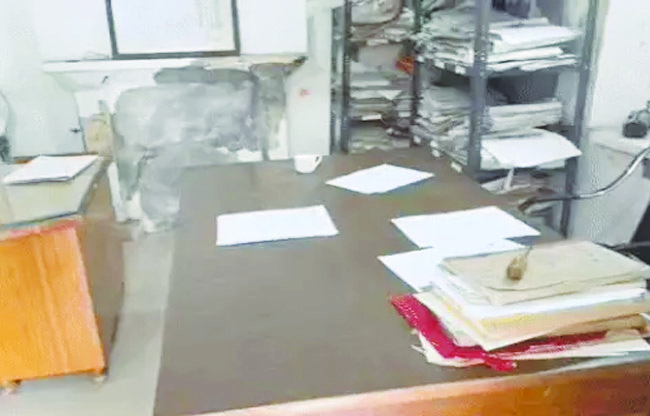 Raid in Sonepat Irrigation Department, 35 employees found absent