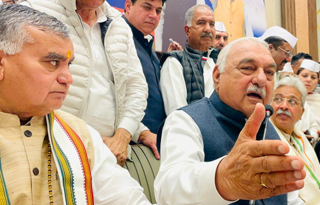 Call a special session on Chandigarh issue in the interest of Haryana: Hooda