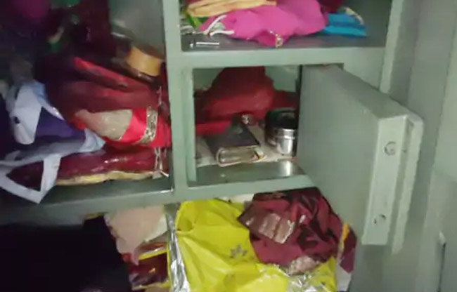 Jewellery stolen from a family's home in Sonipat after they went to a wedding