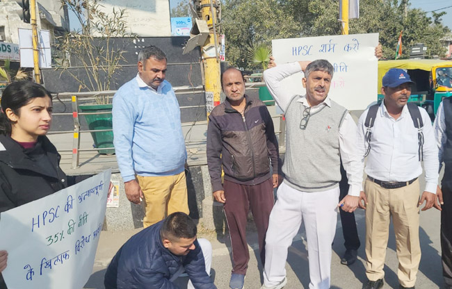 Candidates protest against irregularities in HPSC recruitment