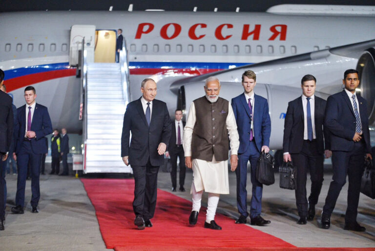 Putin's visit to India gives new impetus to relations, Modi gives special welcome at the airport