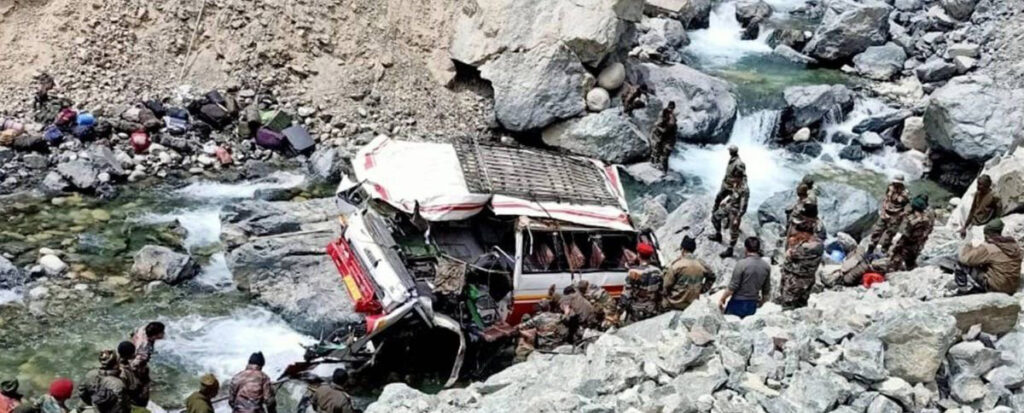 Doda accident Army vehicle falls into ditch, 10 soldiers martyred; four accidents in one year, when will the safety of soldiers be ensured