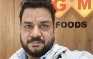 Bike rider dies after colliding with divider