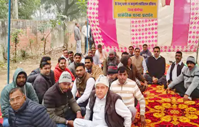 Patwaris stage protest in Sonipat, demand revocation of six suspended employees