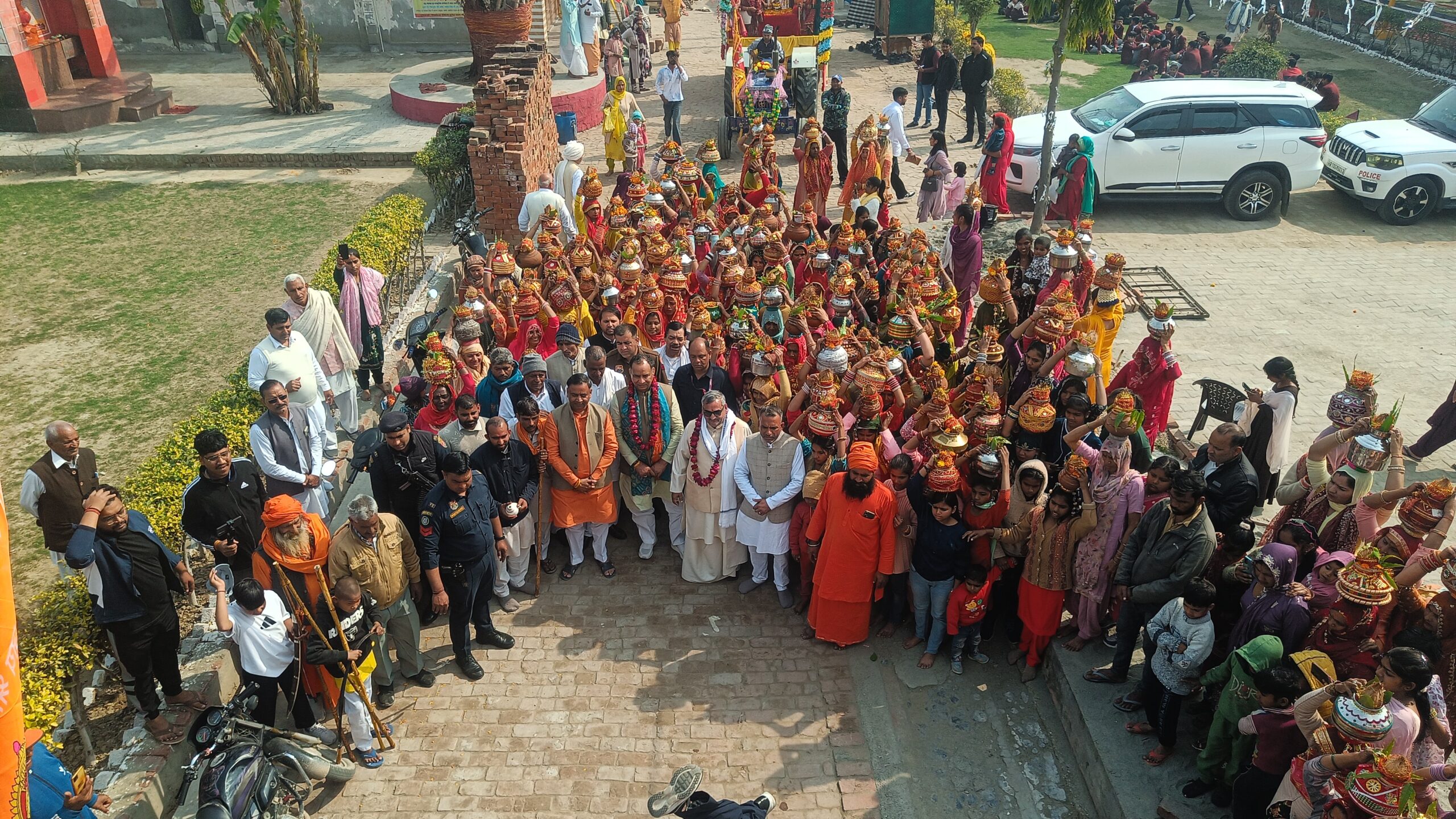The flame of spiritual practice rose from Satkumbha, the Kalash Yatra gave the message of service and peace.