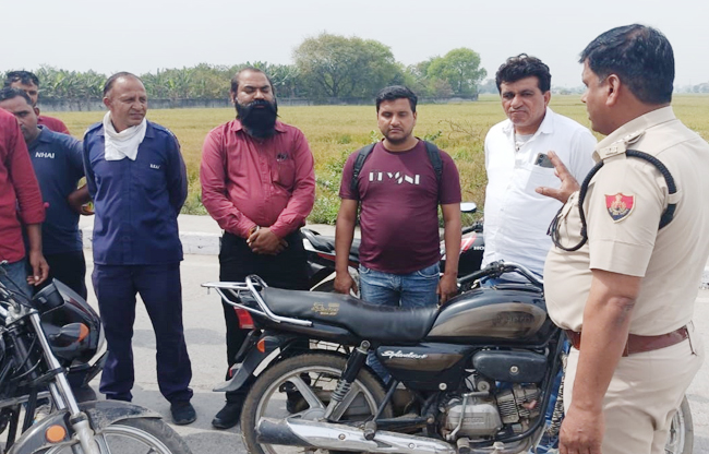 Sonepat Awareness about Raah-Veer scheme at Bhigan toll plaza