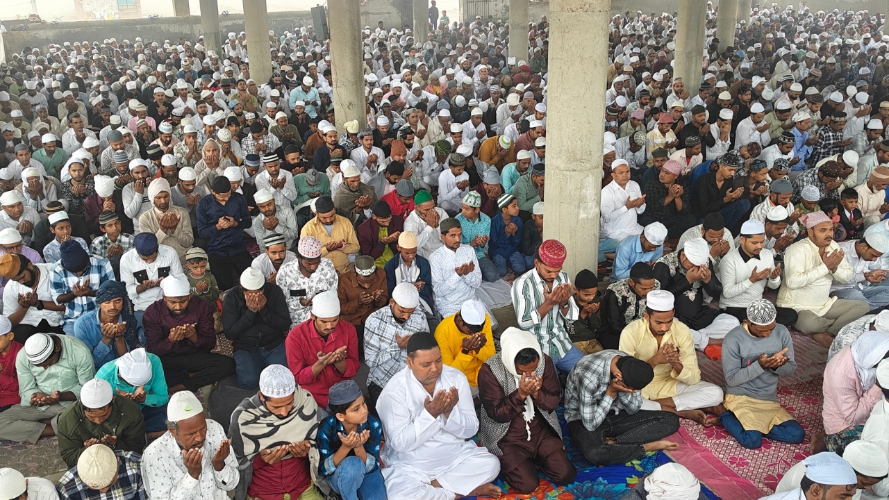 Eid Mubarak: May peace and brotherhood increase, may hatred be eradicated and the fragrance of love spread: Nadvi