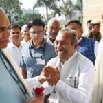 Governor Devvrat: Governor Devvrat's dialogue program with farmers and cattle rearers at Rai Rest House