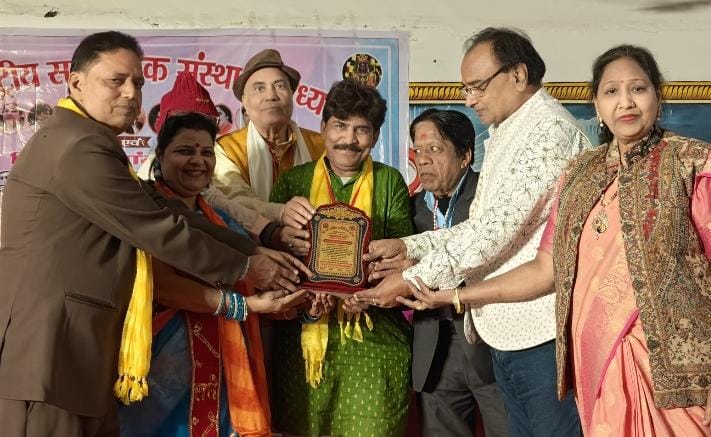 Steps to success: Ghaziabad's literary talent resonates in Nepal, Pandit Mulk Raj "Akash" receives 'Matribhasha Ratna' award