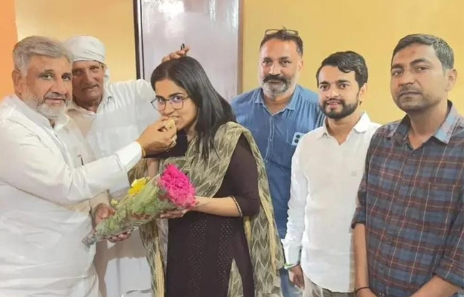 Sonipat: Congratulatory messages pour in for Nishu Tyagi, who secured 685th rank in UPSC.