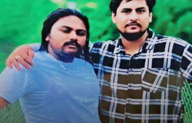 Two friends killed, five injured as car hits divider