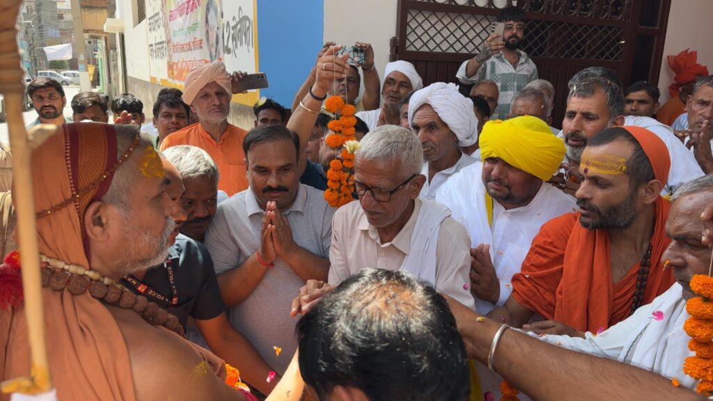 Shankaracharya Avimukteshwarananda arrives in Sonipat, calls for making cow protection a mass movement