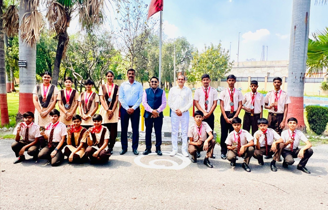 Sonepat Rai School won 35 medals in Delhi Horse Show, Vice Chancellor patted its back