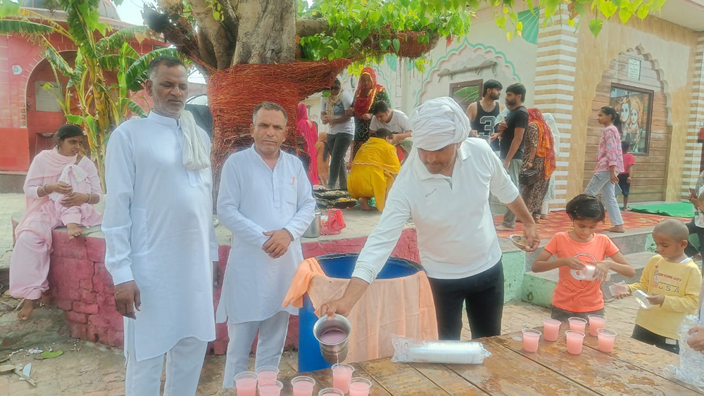 Sonipat: A wave of devotion surged at Satkumbha Dham on Jyeshtha Purnima.