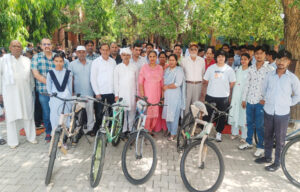 Sonipat Bicycles presented to meritorious students in Khubadu school