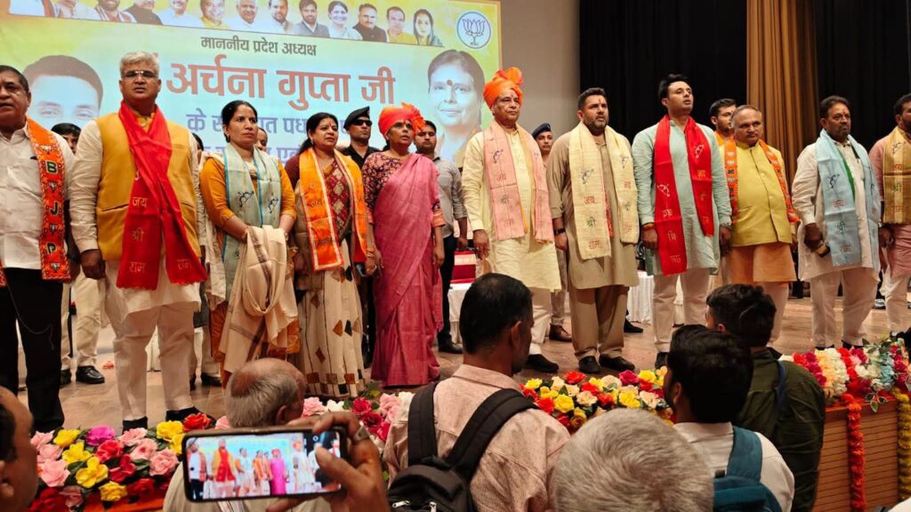 Grand welcome for BJP State President Dr. Archana Gupta in Sonipat; she stated that there is no dynastic politics in the BJP and that party workers are the organization's strength.
