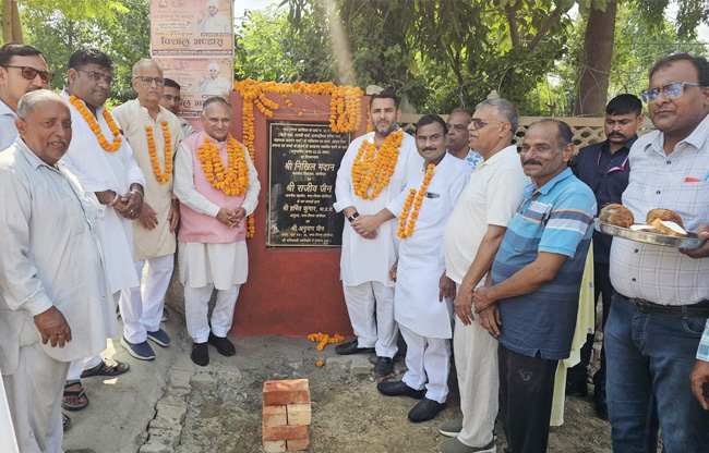 In Sonipat, the MLA and Mayor initiated the renovation of parks at a cost of ₹82 lakh.