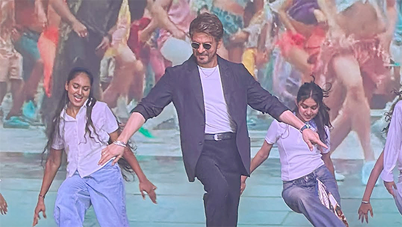 Shah Rukh Khan's golden journey began 34 years ago; he became the 'Badshah' of Bollywood with his very first film.