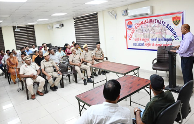 Sonipat Health awareness message for police personnel on International Day Against Drug Abuse.