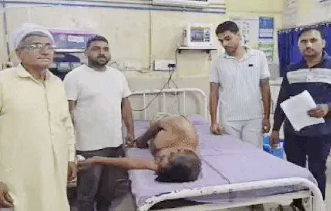 Sonipat Masked men beat up a watchman and looted Rs 1 lakh