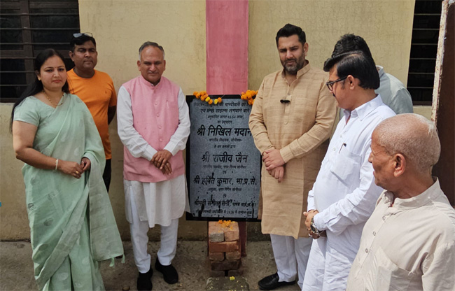 The MLA and Mayor inaugurated development works worth ₹1.19 crore in Sonipat.