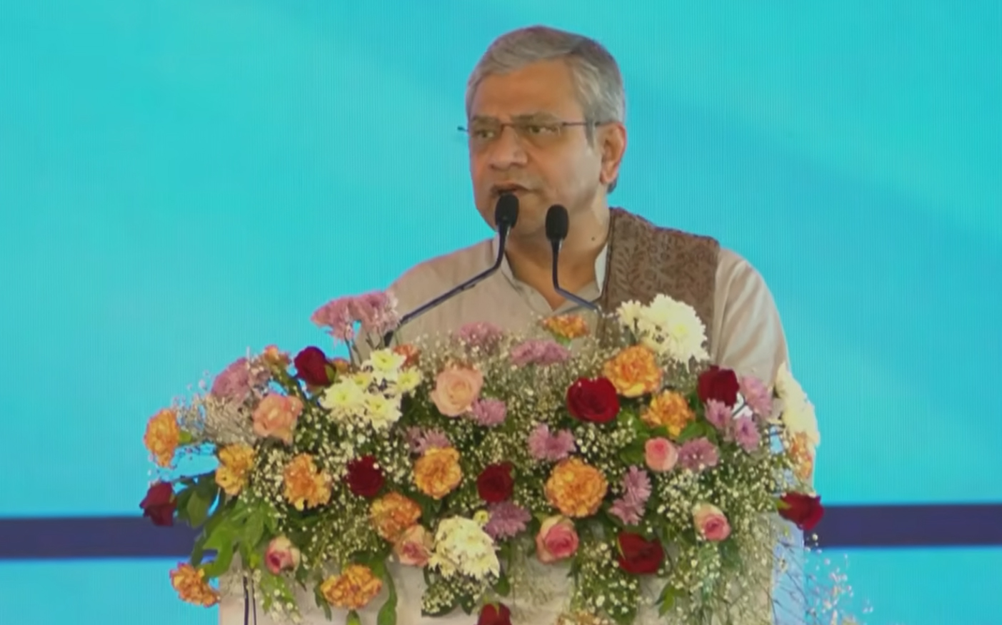 Country's first hydrogen train gets the green signal; Haryana becomes the pioneer of the green rail revolution Chief Minister Saini.