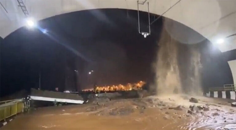 Maharashtra battered by heavy rains: Landslide on Mumbai-Pune Expressway; both major routes closed.