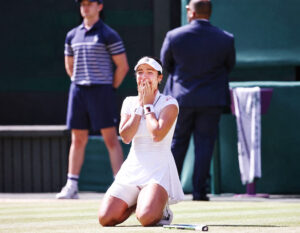 Major upset at Wimbledon: Iga Swiatek defeated; history made.