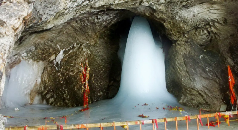Size of Amarnath ice Shivling shrinks rapidly: 56,000 pilgrims have paid obeisance to 'Baba Barfani' in three days; pilgrimage continues.