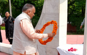 Sonipat: Martyrs honored on Kargil Vijay Diwas; message of tree plantation conveyed.