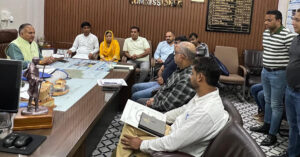 Sonipat Mayor Rajiv Jain: Strict action on sewer and contaminated water issues; negligent contractors to face fines.