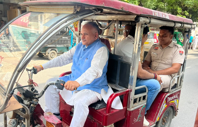 The arrival of the first hydrogen train in Sonipat has given new momentum to green transport Krishan Lal Panwar Gjd News (2)