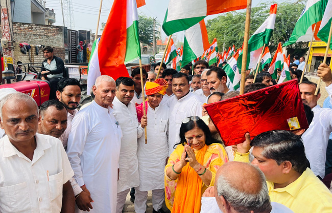 Sonipat: A wave of patriotism rises from Agrasen Chowk; the city resonates with the Tiranga Yatra.