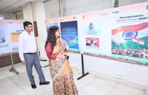 Sonipat: Selfie point at the Mini Secretariat; a message honoring the Tricolour.