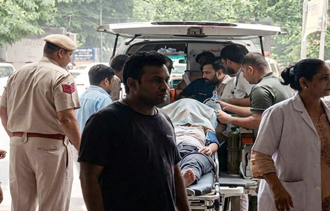 Minor suffers burns after climbing onto a freight train at Sonipat station on a dare.