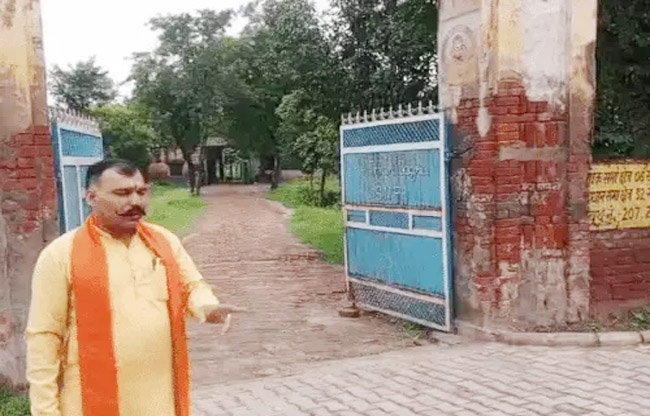 Sonipat: Gates and roofs of Tihar Baghdu and Dera Purbia schools in dilapidated condition.
