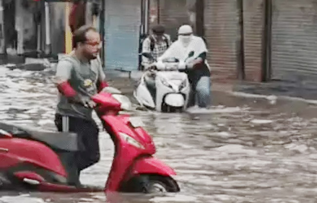 Rain in Sonipat for the second consecutive day, waterlogging at many places