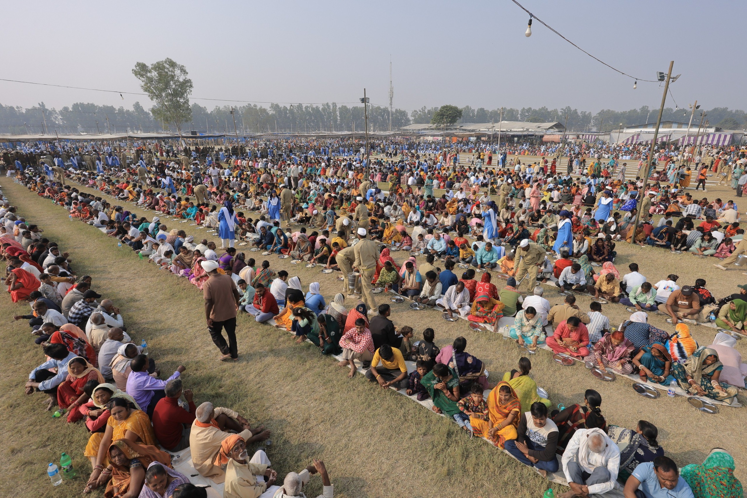 A massive surge of devotion witnessed at the 79th Nirankari Sant Samagam; Satguru Mata Sudiksha Ji delivers a message of spiritual awakening.